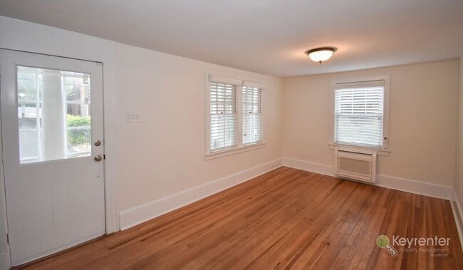 Photo - 76 S Hamilton St