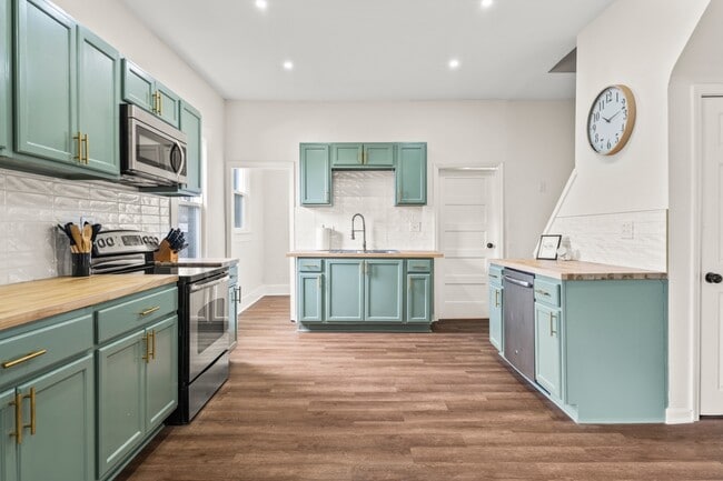 Photo - 941 E Raymond St