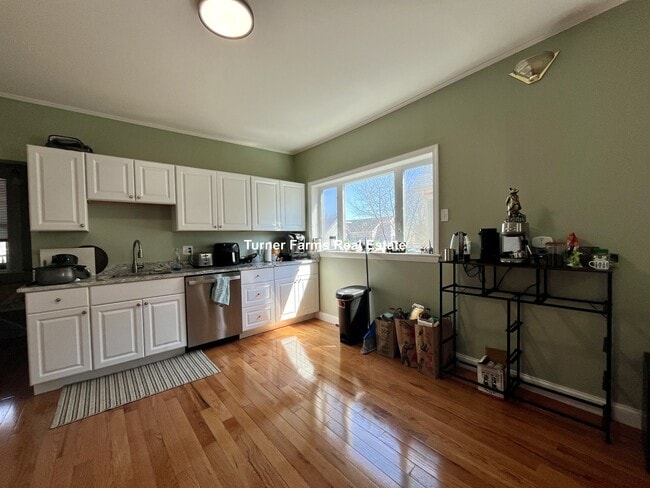 Building Photo - 43 Martin St Unit 1