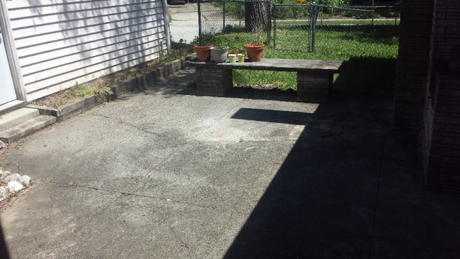 Photo - 1104 Riverton Dr