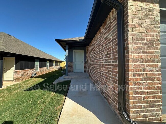 Photo - 11502 Mackenzie Wy