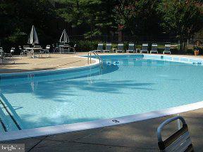 Photo - 11232 Chestnut Grove Square Unit 20