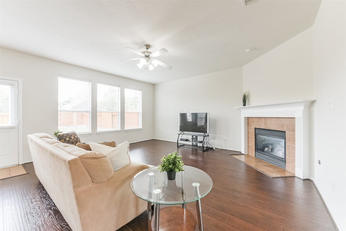 Photo - 5418 Lilac Grove Ln