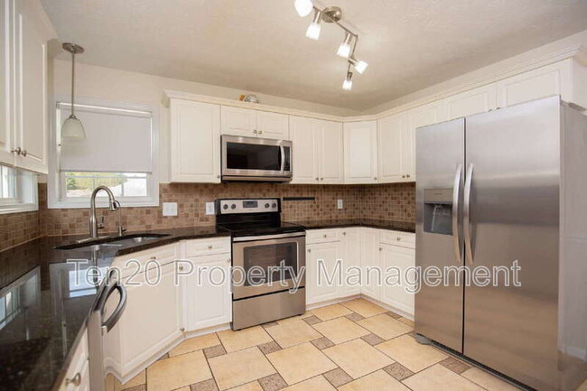 Photo - 2809 Dotti Dr