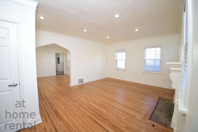Photo - 1740 S Yorktown Ave