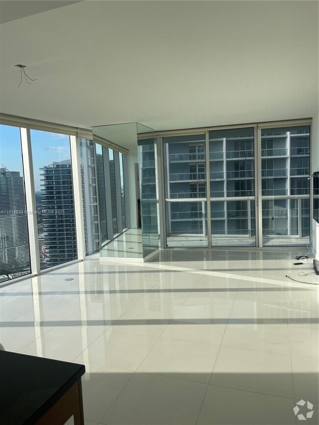 Building Photo - 495 Brickell Ave Unit 5010 Rental