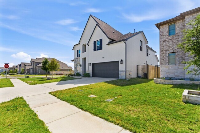 396 Hollister Dr