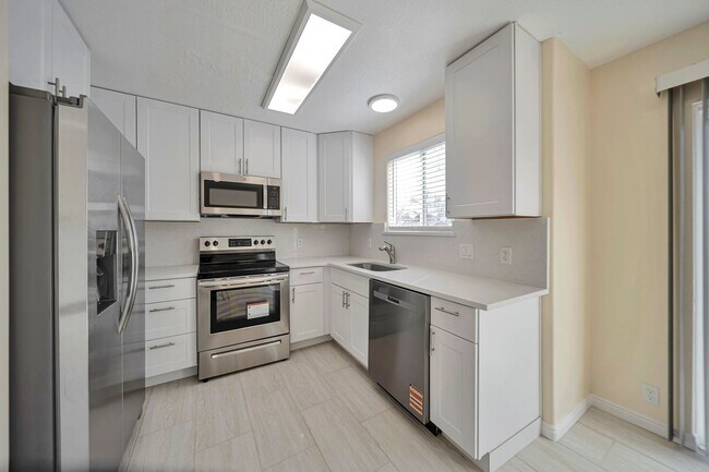 Photo - 2255 Red Robin Rd