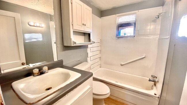 Photo - 2104 Upland Ave