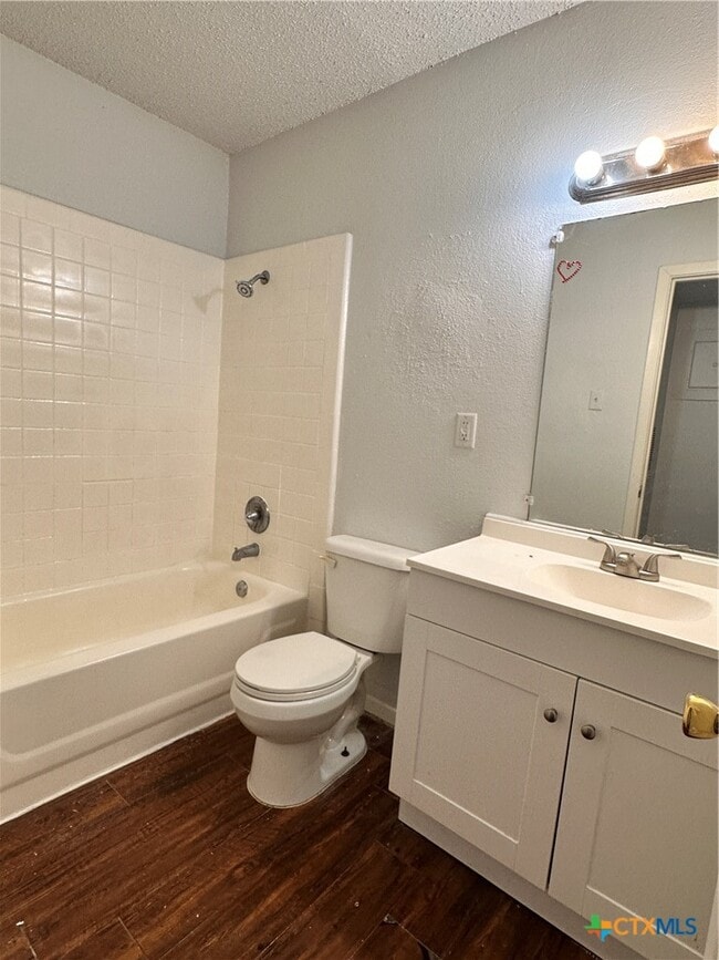 1706 N Interstate 35 Unit 11
