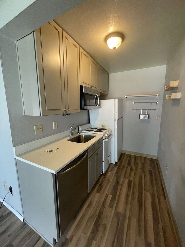 Photo - 1945 Arapahoe Ave Unit 2