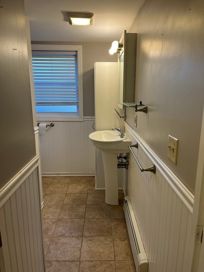 Building Photo - 67 Hope St