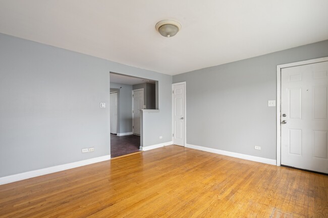 Photo - 6522 S Vernon Ave Unit 2B