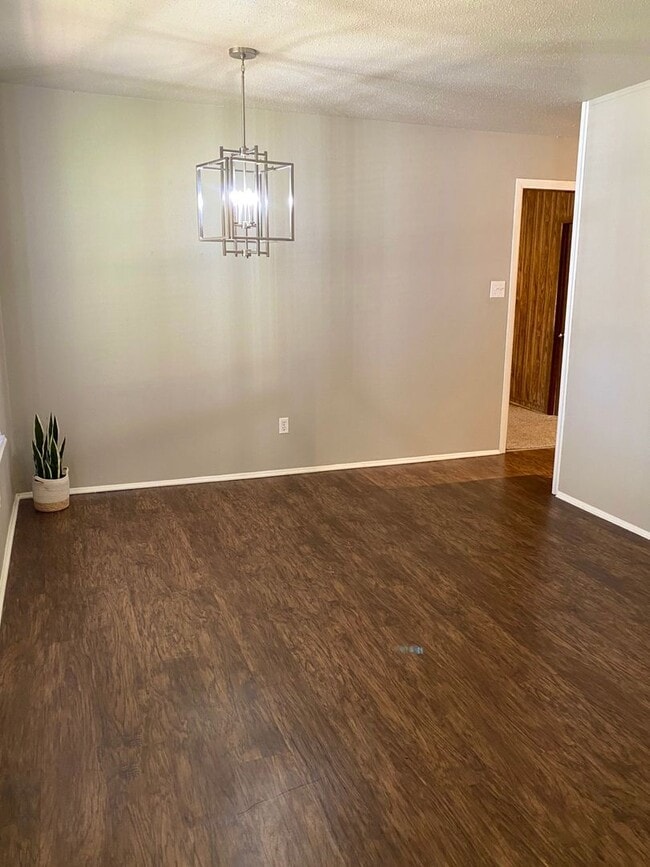 Photo - Available Now!  Darling Edmond Rental!