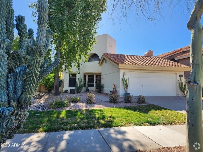 Building Photo - 6435 E Redmont Dr Rental