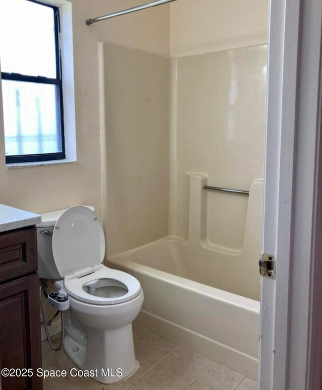 843 Parsons Cir SE