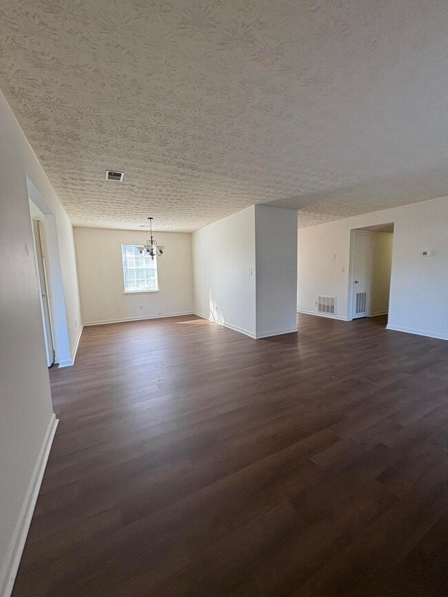 Photo - 757 Gatehouse Pl