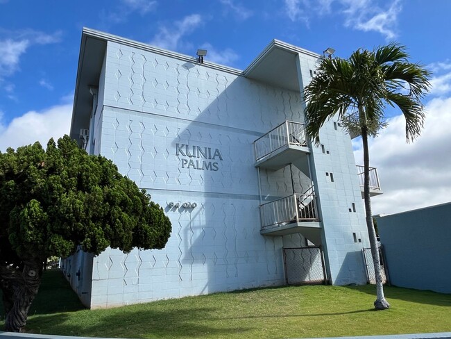 Kunia Palms (Waipahu) - 2 bedroom, 1 bathr... - Kunia Palms (Waipahu) - 2 bedroom, 1 bathr... Condominio Unidad C302