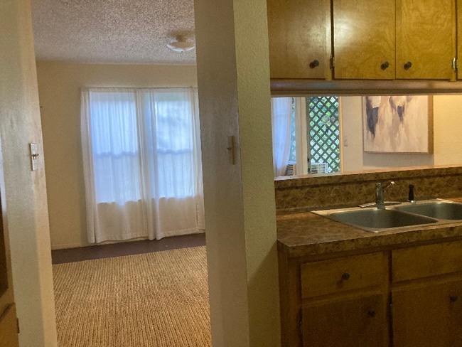 Photo - 909 W 23rd St Unit A