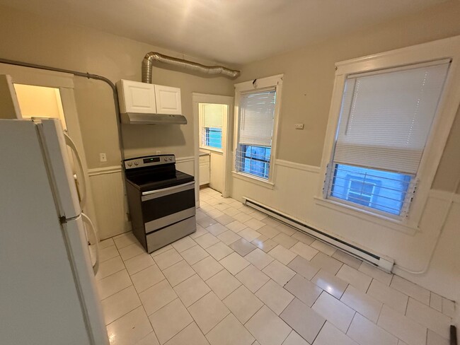 Photo - 139 Franklin St Unit 4