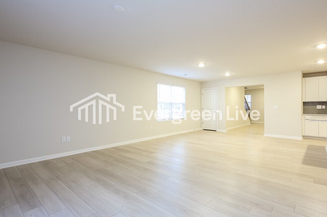 Photo - 2 Donemere Way