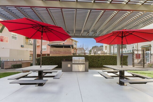 The Lexington Apartments