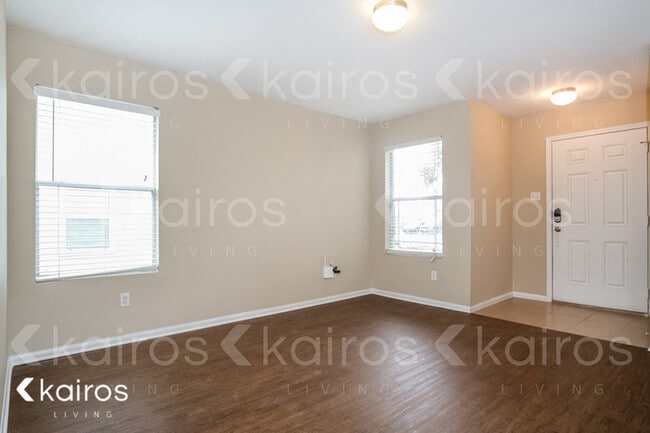 Photo - 711 Perseus Dr