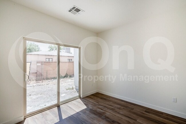 Photo - 1443 E Osborn Rd