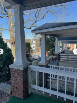 Photo - 2909 Baker St