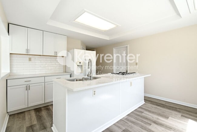 Photo - Cozy 3BR/2BA Home with Deck & Yard – Great Greenfield Location
