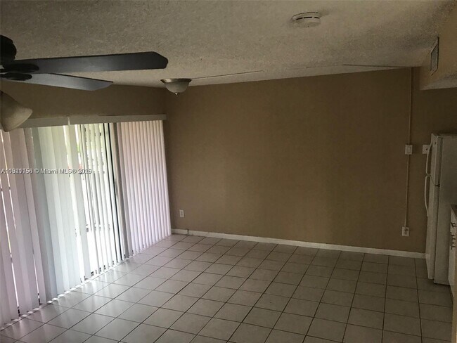 Photo - 5855 Washington St Unidad 99