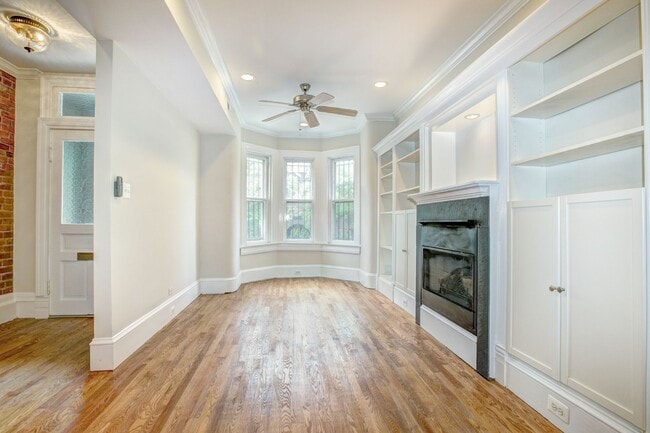 Photo - 633 C St NE Unit Upstairs