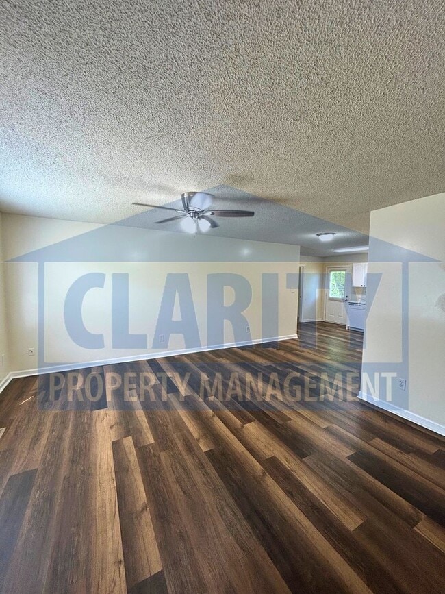 Photo - Quiet location in North Cleveland!