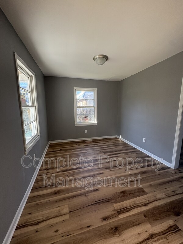 Photo - 808 Fairfax Ave