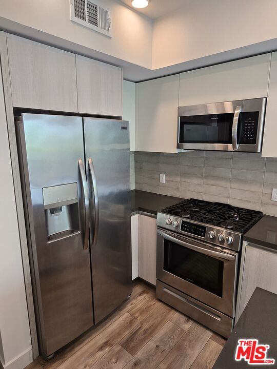 Photo - 740 Ridgeley Dr Unit 204