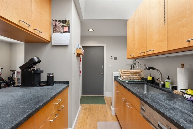 Photo - 44 Chandler St Unit 8