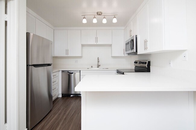 Bridgeview Apartments