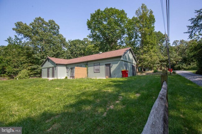 115 Old Bridge Rd Unit 6