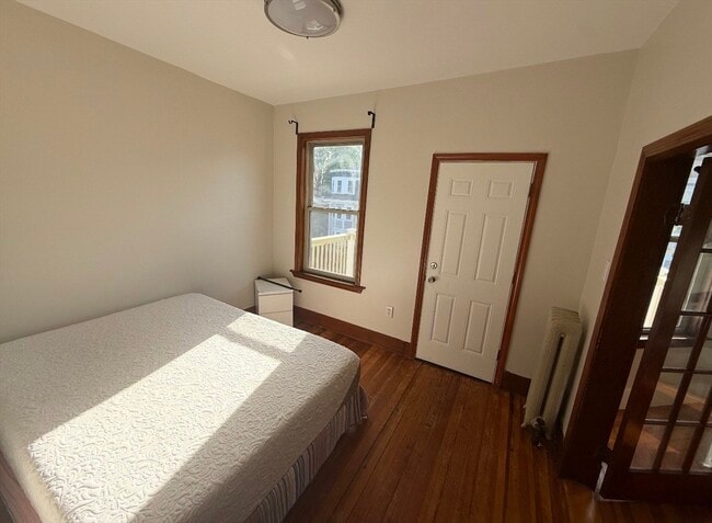 Photo - 114 Pleasant St Unidad 3