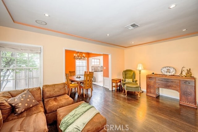Photo - 5938 Simpson Ave