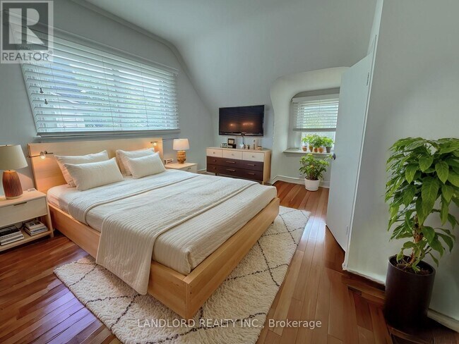 Photo - 5 Lanbrooke Ave