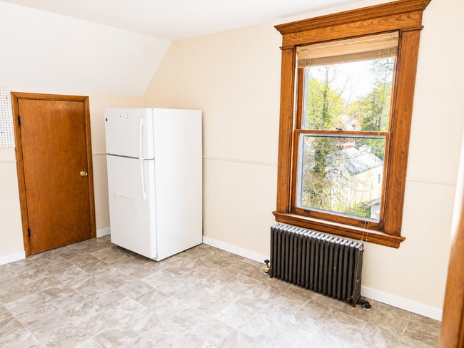 Photo - 537 Whitney Ave Unit 537 Whitney Ave 3rd