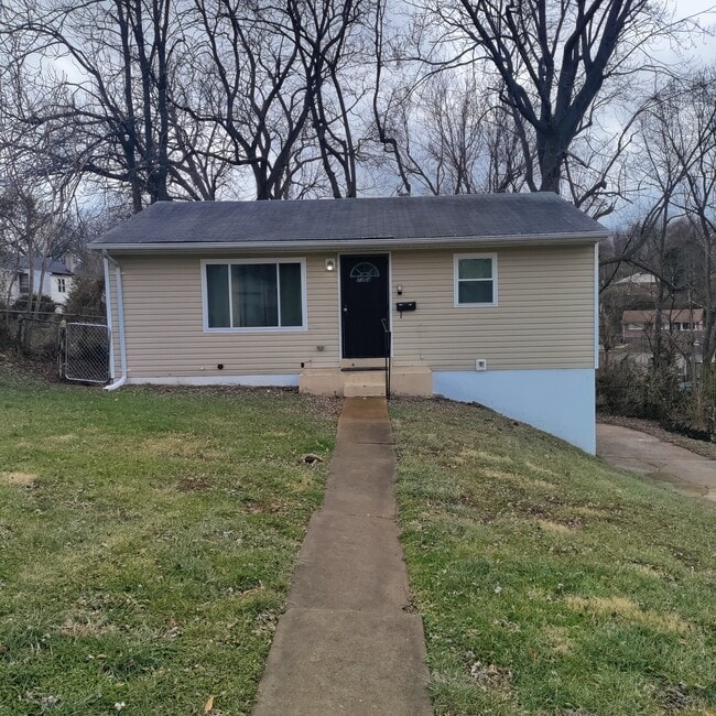 Building Photo - 7304 Albright Ave