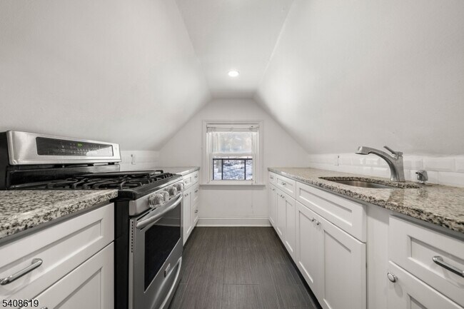 Photo - 4 Francis Pl Unit 2