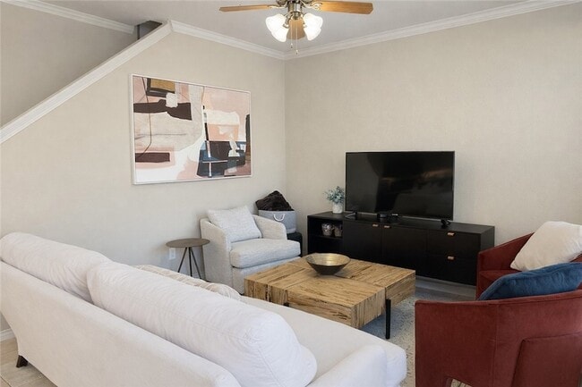 Photo - 114 Forest Dr Loop