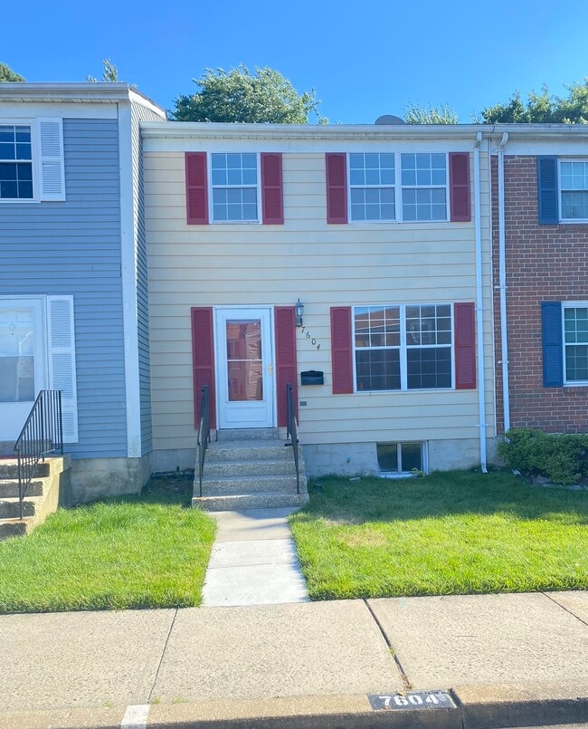 Building Photo - 7604 McNamara Dr