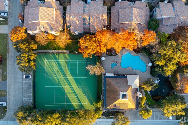 Alternate Building Photo - Villas at Parkway Village