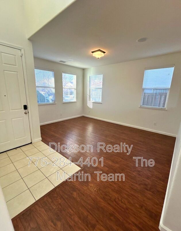 Photo - 515 Cortono Dr