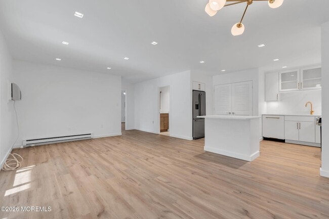 Photo - 42 Lexington Ct