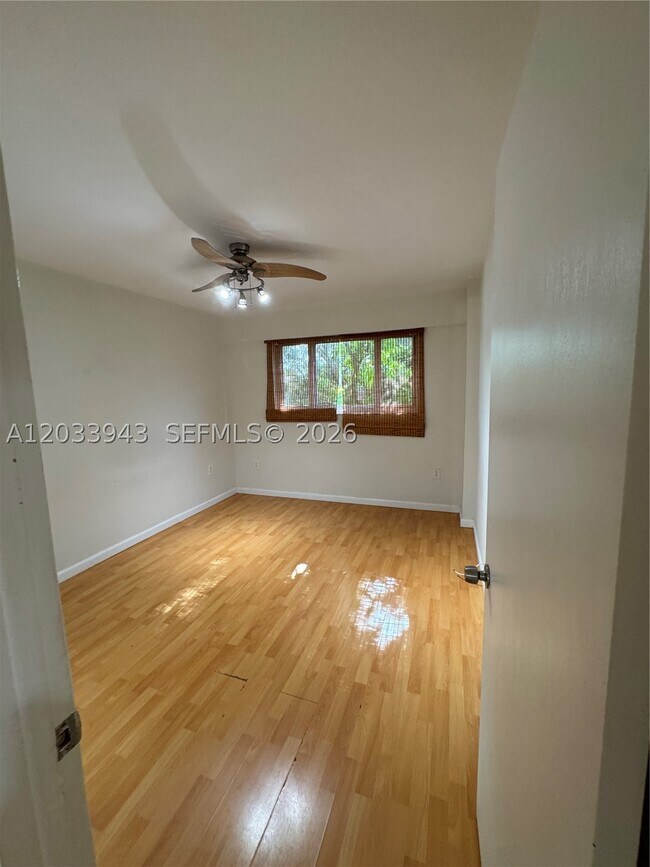 Photo - 645 NE 121st St Unit 304